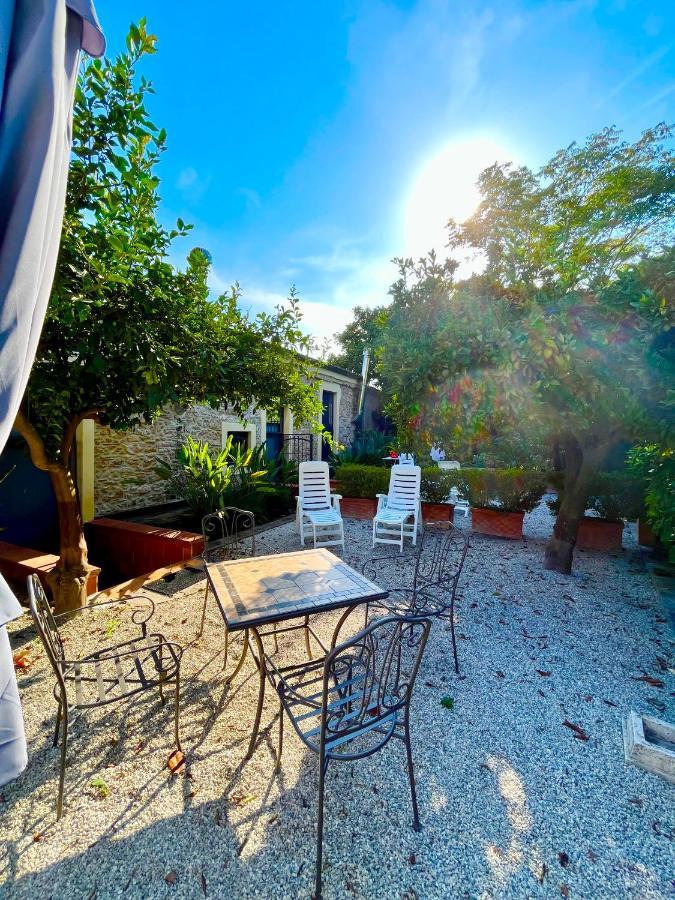 Il Giardino Di Athena 1 Apartment Paestum Exterior foto